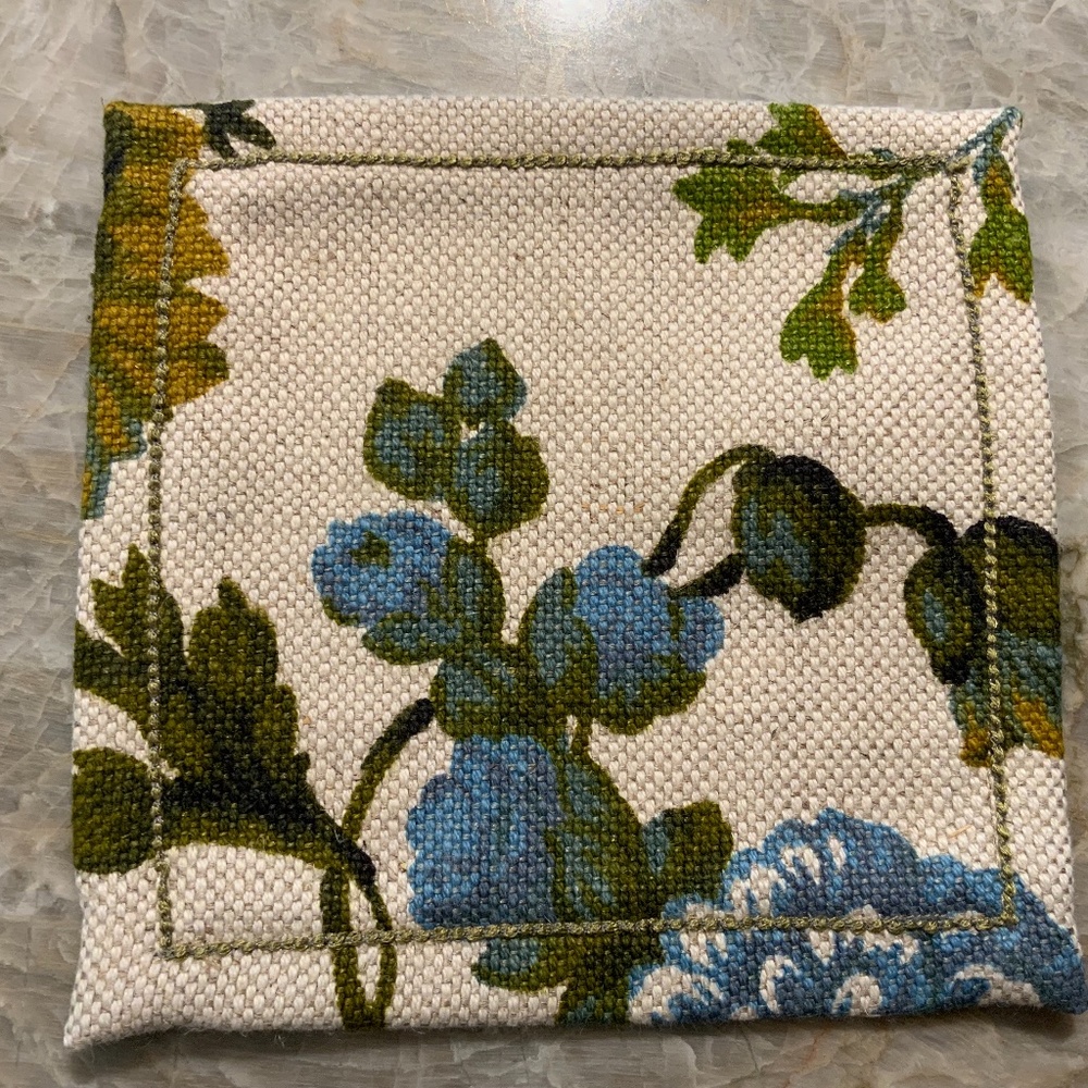 Set of 8 Cloth Napkins, Floral 5.75"